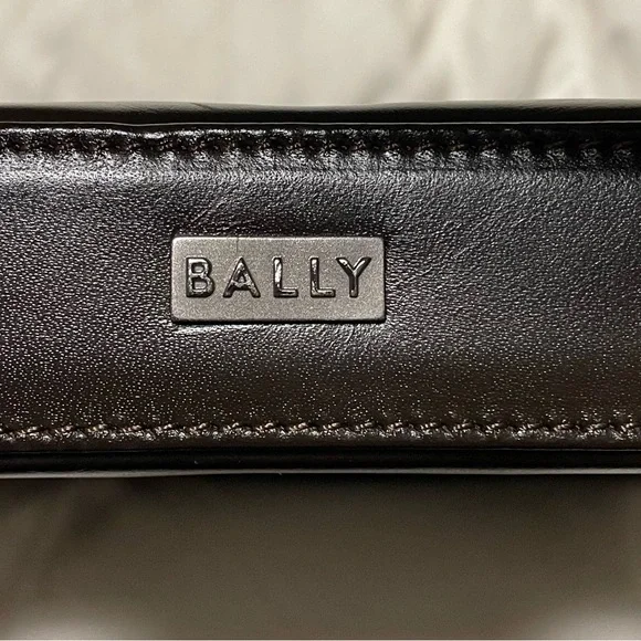 Bally Vintage Authentic Chocolate Brown Leather Shoulder Bag - Picture 3 of 13